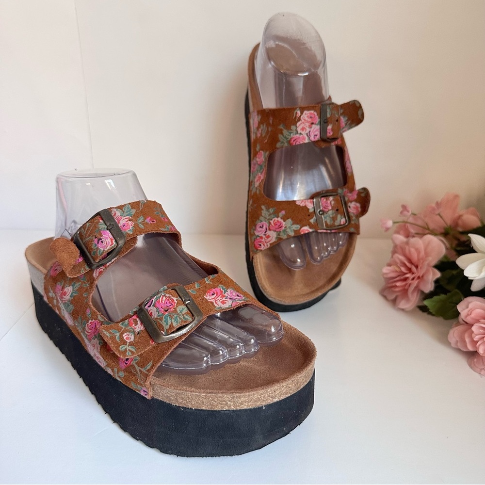 Jeffrey Campbell Aurelia Brown Floral Suede Buckle Strap Platform Sandal